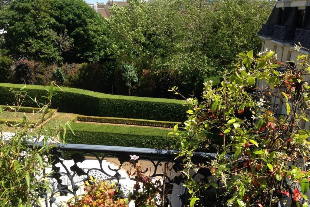 Nid Douillet à Bagatelle Apartamento Deauville Exterior foto